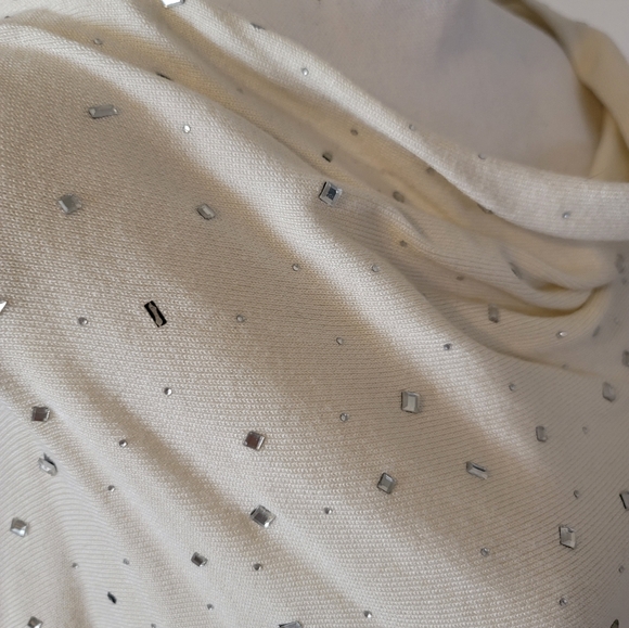 🤍Sweet Sparkly Wrap🤍 - Picture 6 of 9